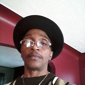 Meet your Posher, Leroy